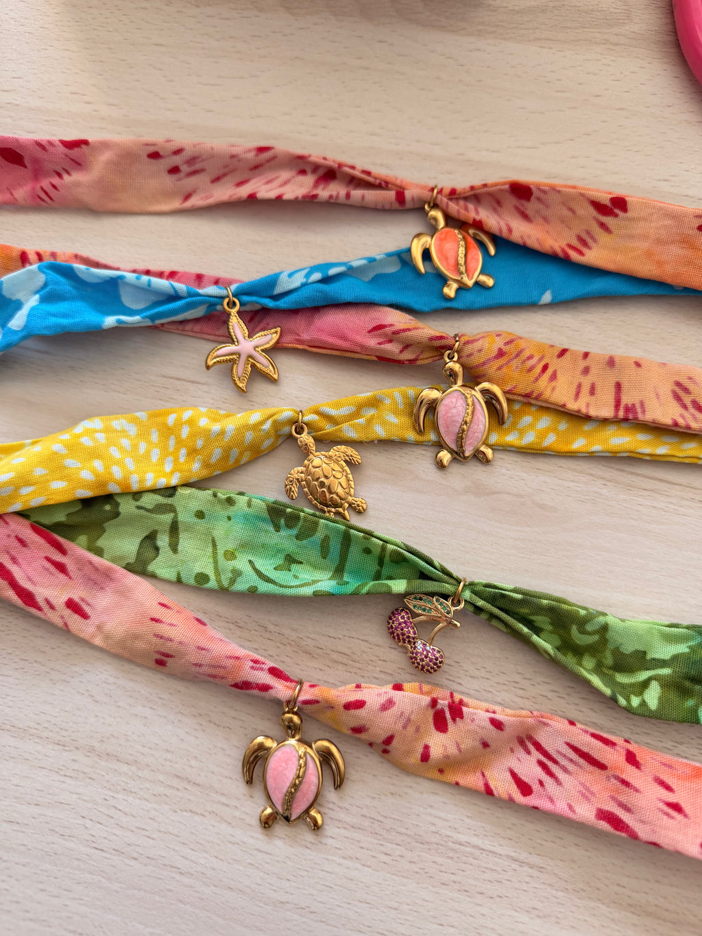 Atelier créatif - 1 bracelet & 1 chouchou inclus